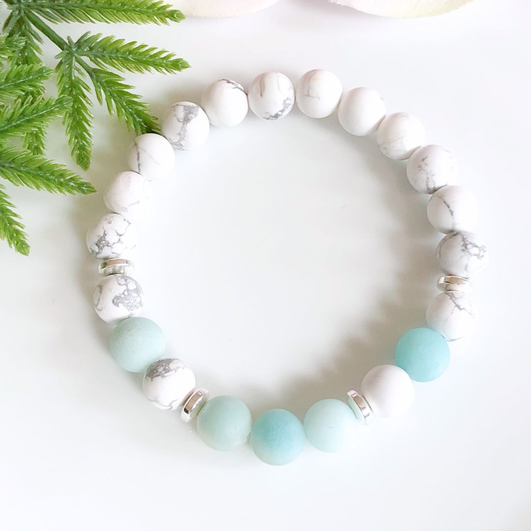amaoznite and howlite anxiety support bracelet