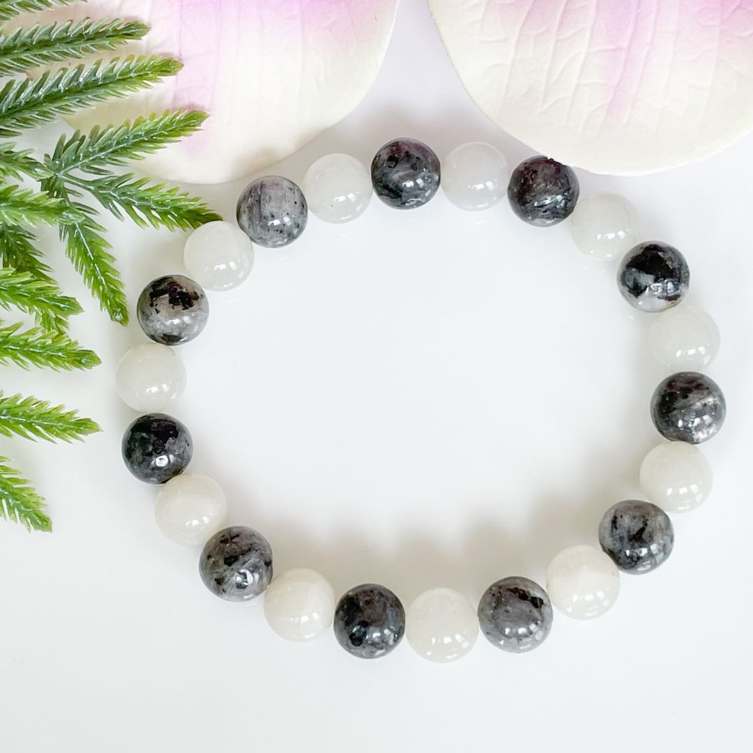 8mm Moonstone and Labradorite Gemstone Bracelet