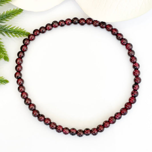 4mm mini garnet beaded bracelet