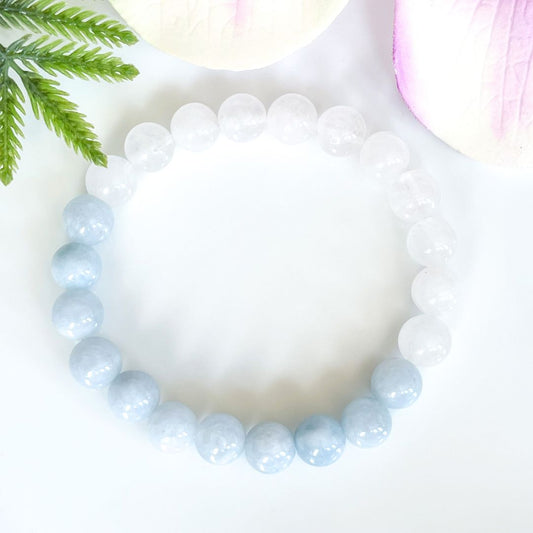 8mm Aquamarine and White Jade Beaded Bracelet