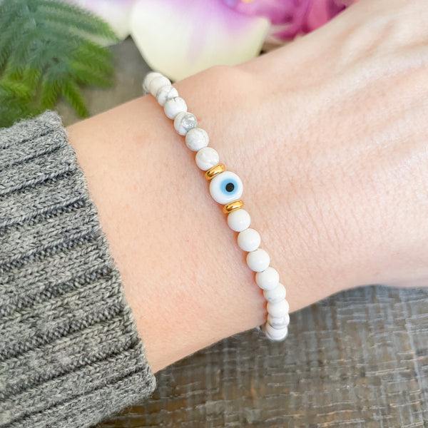Small White Beaded Evil Eye Bracelet with Gold Accents
