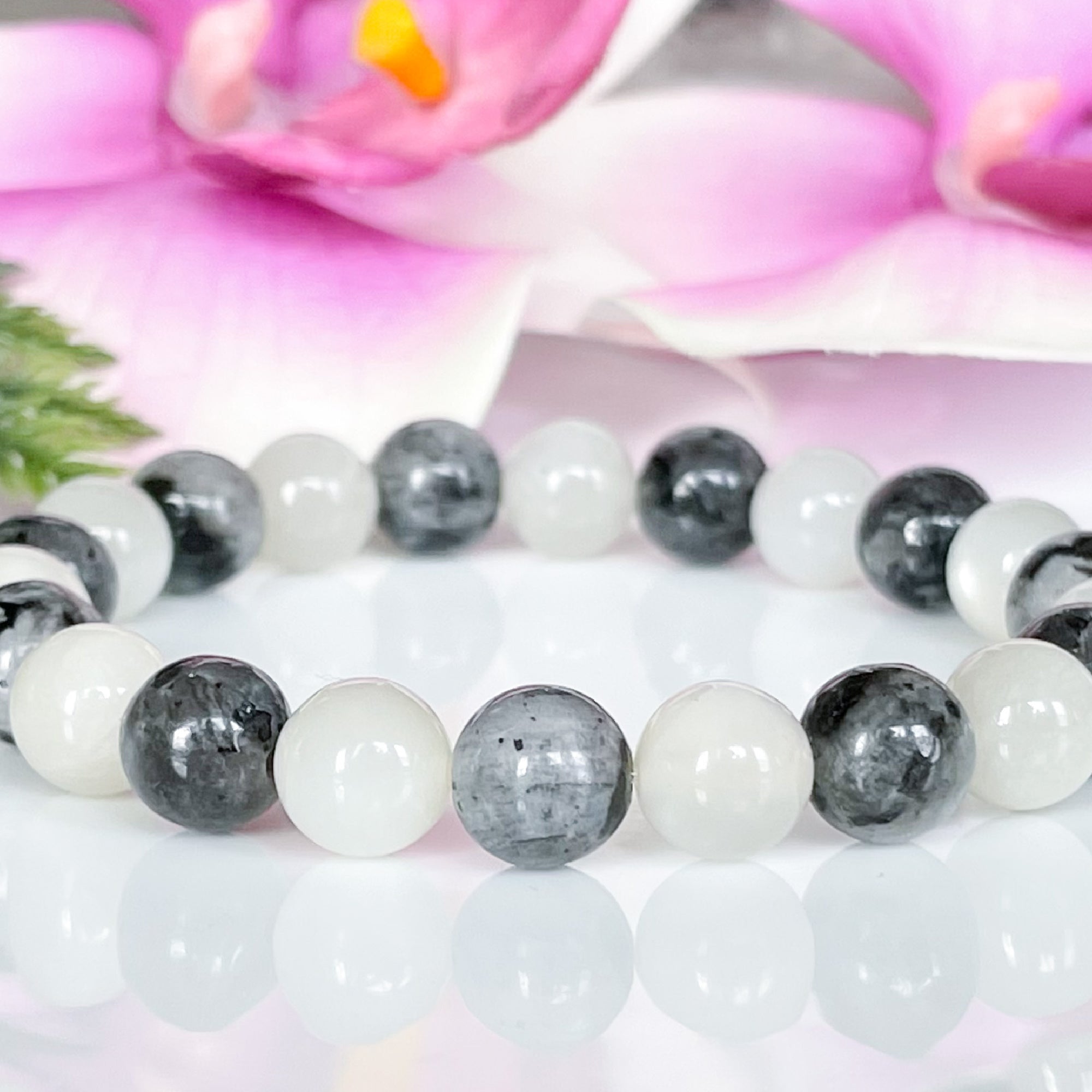 Moonstone and Labradorite Beaded Gemstone Bracelet